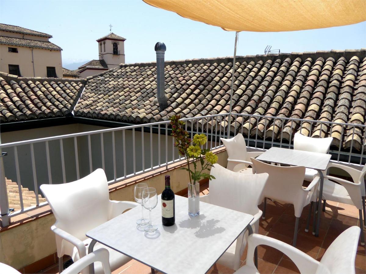 Apartamentos Laurel Suites Гранада Экстерьер фото