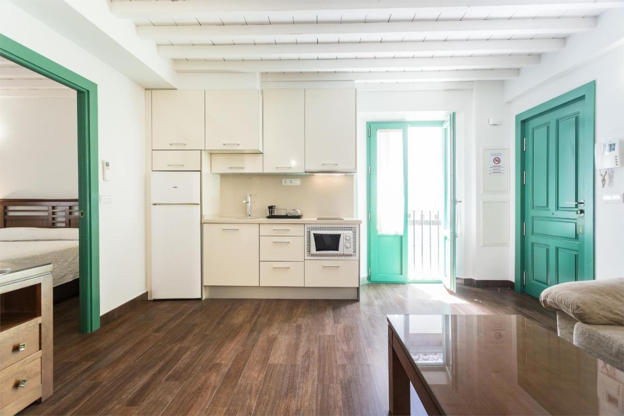Apartamentos Laurel Suites Гранада Экстерьер фото